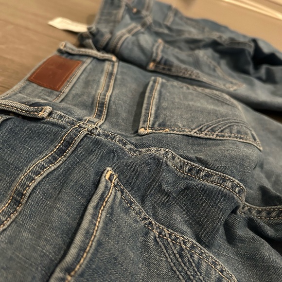 Hollister skinny jeans with distressing - Picture 5 of 5